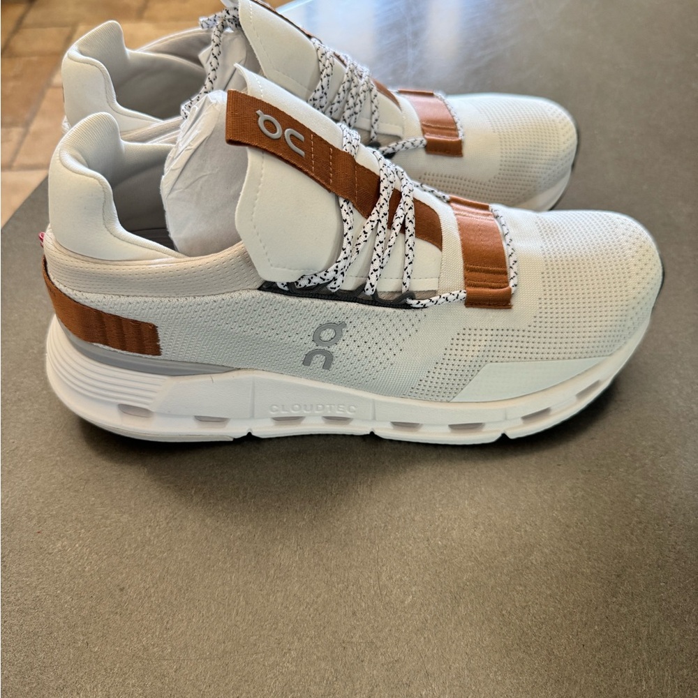 On cloud Novas, white pearl